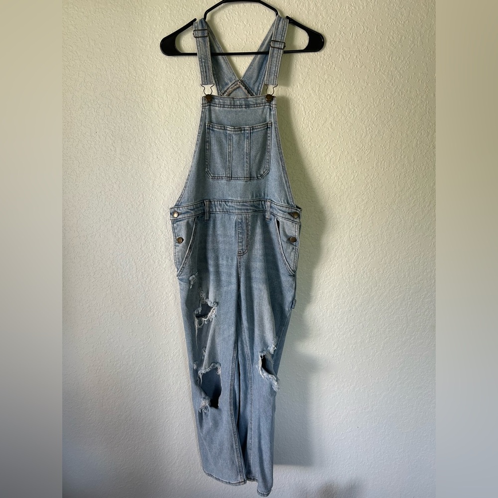 Wild Fable Light Blue Distressed Denim Overalls Size Small